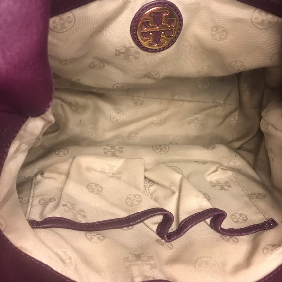 COPY - Tory Burch Amanda satchel - Picture 9 of 10